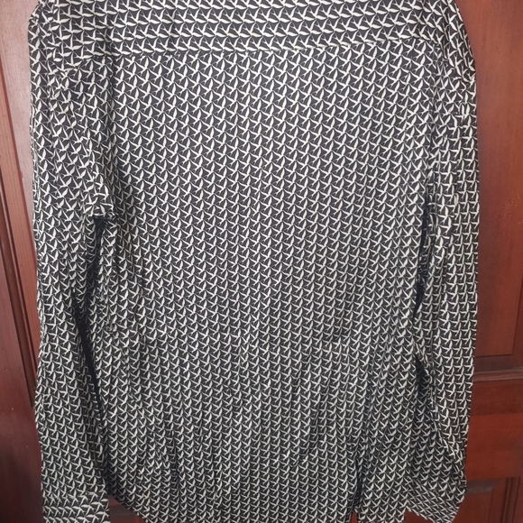 Zara Men's Bird Print Dressing Shirt Size Medium - Picture 8 of 8
